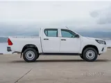 Toyota Hilux DC 2.0L Petrol Manual 2WD