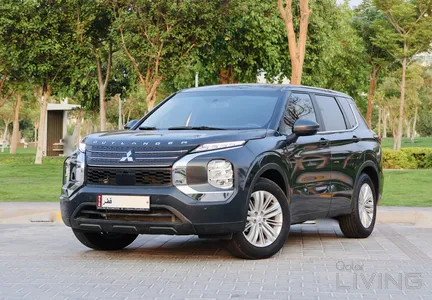 Mitsubishi Outlander  2025
