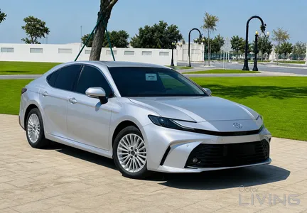 Toyota Camry  2025