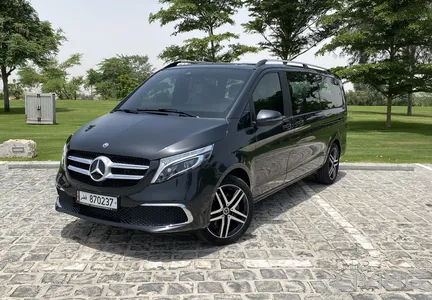 Mercedes Tourismo