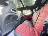 استئجار سيارة SUV أنيقة من نوع بيستون T77