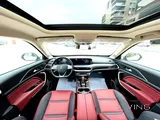 استئجار سيارة SUV أنيقة من نوع بيستون T77