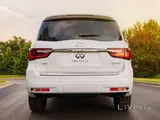 RENT INFINITY QX 80