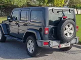 Sahara with leather seats and original touch screen