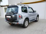 Single door Pajero.