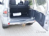 Single door Pajero.