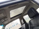 Single door Pajero.