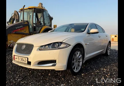 Jaguar XF R-Sport 2012