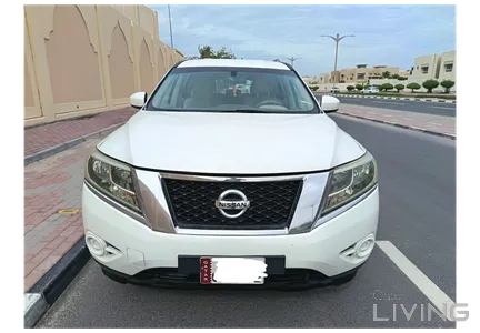 Nissan Pathfinder SE 2014