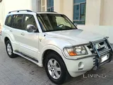 ميتسوبيشي باجيرو إصدار ذهبي نظيف جدًا
