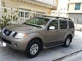نيسان Pathfinder 4WD نظيف جدًا موديل 2008