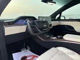 Tesla Model X 2024