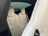 Tesla Model X 2024
