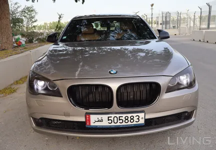 BMW 7-Series 740 Li 2012