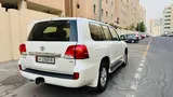 Toyota 2014 7-Seater SUV - White, Petrol, Automatic, Full Insurance QR76K