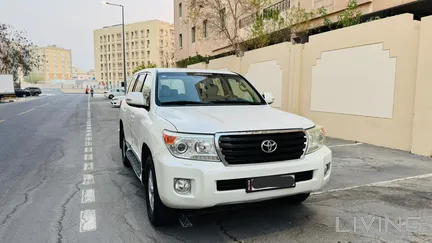 Toyota Land Cruiser GXR 2014