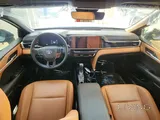Toyota Camry GLE 2025