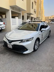 Toyota Camry Hybrid 2019
