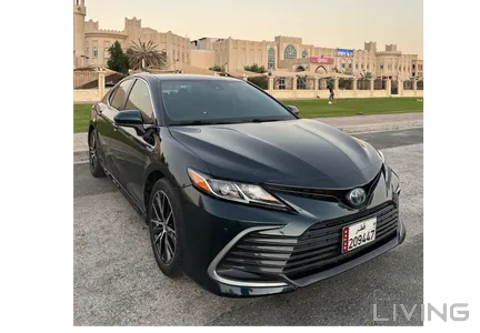 Toyota Camry LE Hybrid 2021