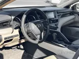 Toyota Camry LE Hybrid 2022