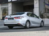 Toyota Camry LE Hybrid. 2022