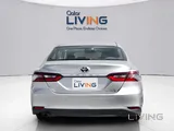 Toyota Camry LE Hybrid 2022