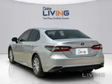 Toyota Camry LE Hybrid 2022