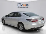 Toyota Camry Le Hybrid 2022