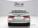 Toyota Camry LE Hybrid 2022