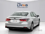 Toyota Camry LE Hybrid 2022