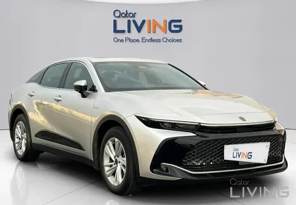 Toyota Crown Hybrid 2024