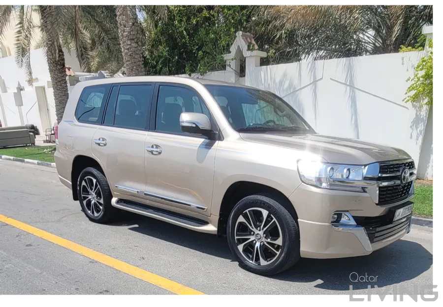 تويوتا لاند كروزر 2011 — QatarLiving