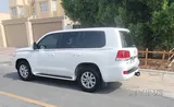 Toyota Cruser Gxr V6 2019