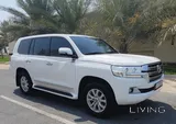 تويوتا كرور GXR V8 2019 للبيع