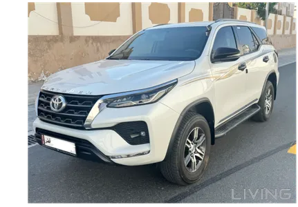 Toyota Fortuner SR5 2023