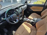 Toyota Fortuner 2024 V4