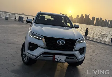 Toyota Fortuner SR5 2024