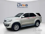 Toyota Fortuner SR5 2014