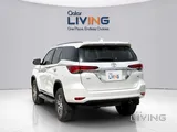 Toyota Fortuner SR5 2025
