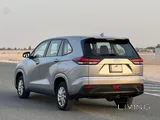 Toyota Innova 2024 V4