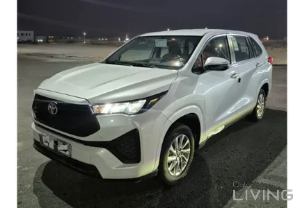Toyota Innova  2024