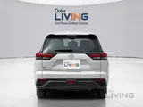 Toyota Innova Hybrid 2024