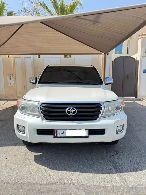 تويوتا لاند كروزر GXR 2012 — QatarLiving