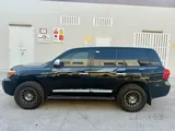 تويوتا لاند كروزر 2014 أسود