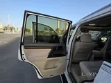 Toyota Land Cruiser 2019 | V8 4×4 | GXR | GPS | 8 Airbag | Service History