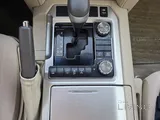 Toyota Land Cruiser 2019 | V8 4×4 | GXR | GPS | 8 Airbag | Service History