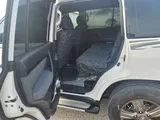 Toyota Land Cruiser G - 2011 (V6) – White color