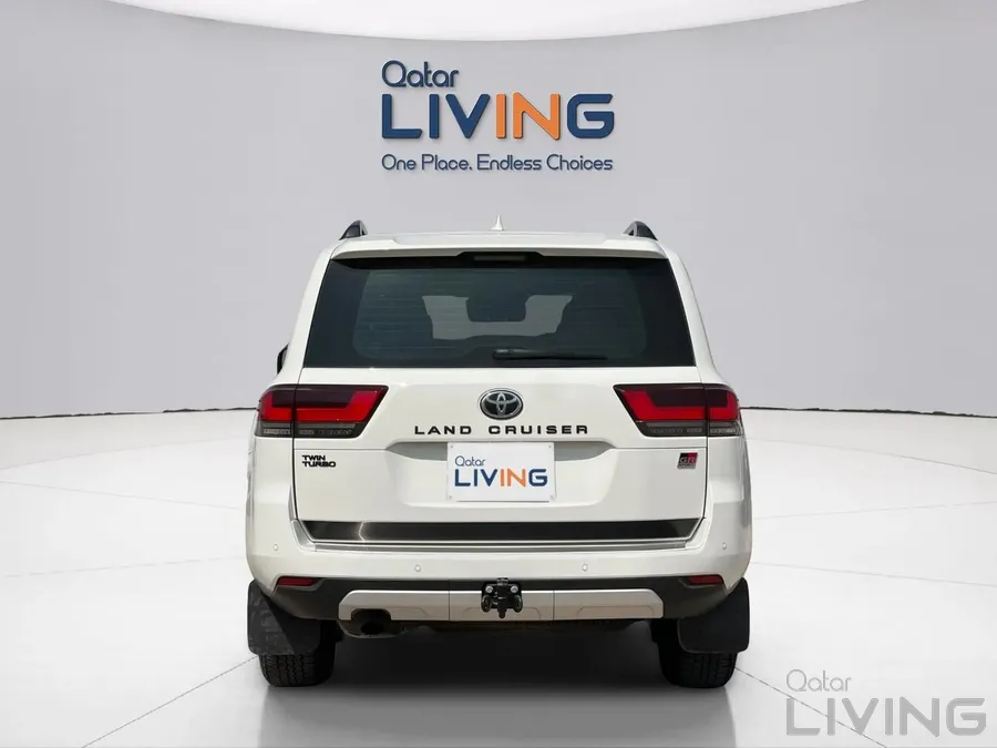 2024 Toyota Land Cruiser | 280,000 QAR | 50,000 km | Qatar Living