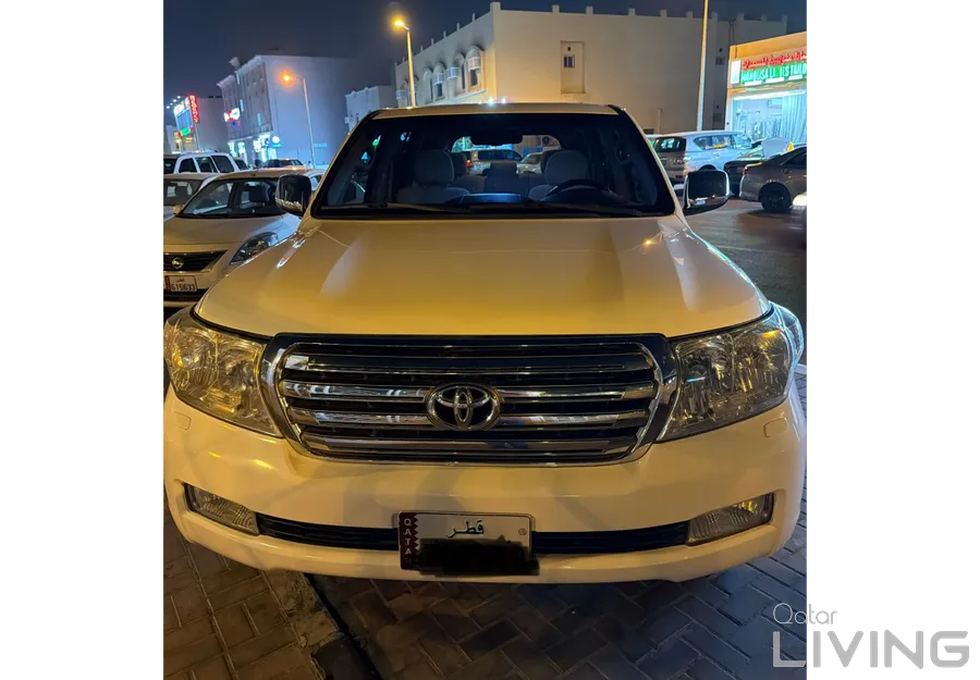 Toyota Land Cruiser GXR 2010 — QatarLiving