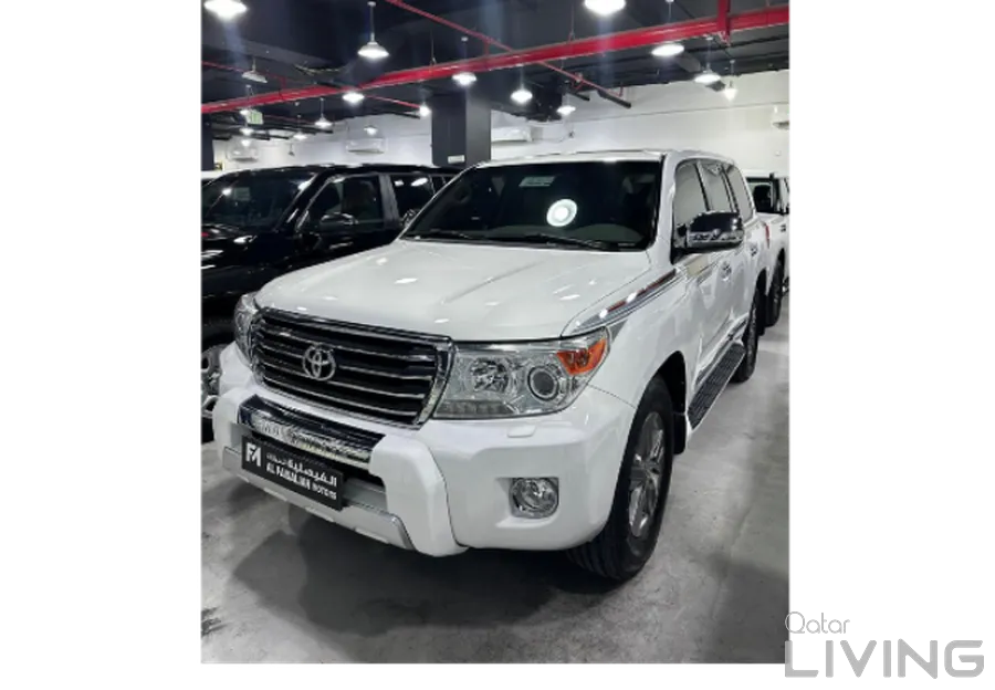 Toyota Land Cruiser GXR 2013 — QatarLiving